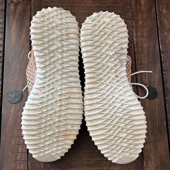 Diba True Poker Lace Up Sneaker Gold Rose Size 7 - Picture 11 of 11